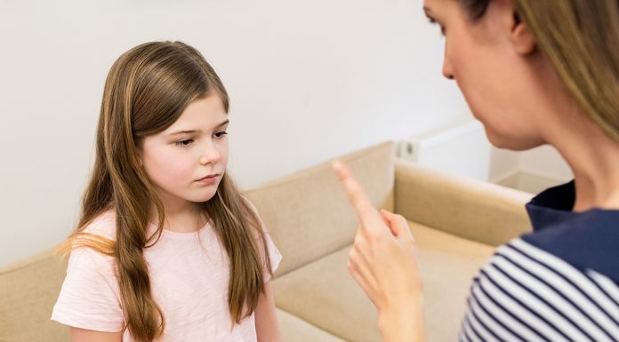 5 načinov, kako opomniti svoje otroke, ne da bi uničili njihovo samozavest