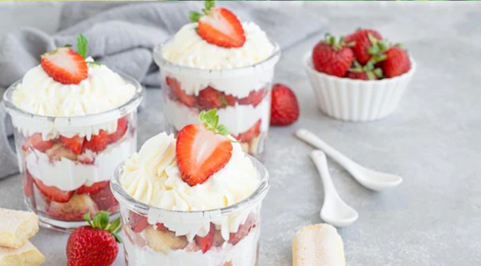 Recept: Sadni tiramisu v kozarčku