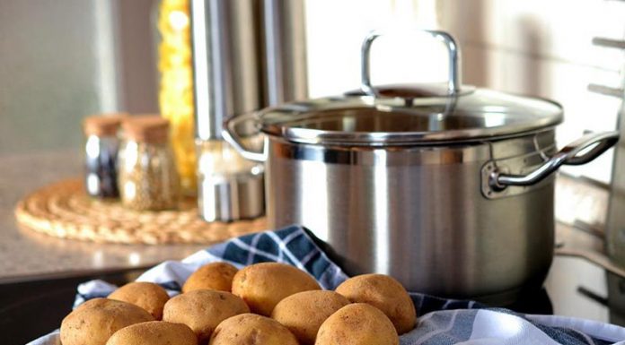 Raziskava: Posoda, v kateri kuhate, vam lahko povzroči raka na jetrih