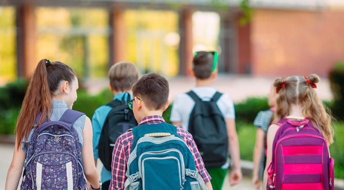 5 načinov, kako svoje otroke pripraviti na vrnitev v šolo brez stresa