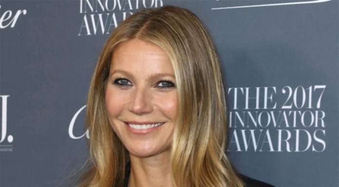 Zvezdnica je proslavila svoj 50. rojstni dan z objavo svoje gole fotografije