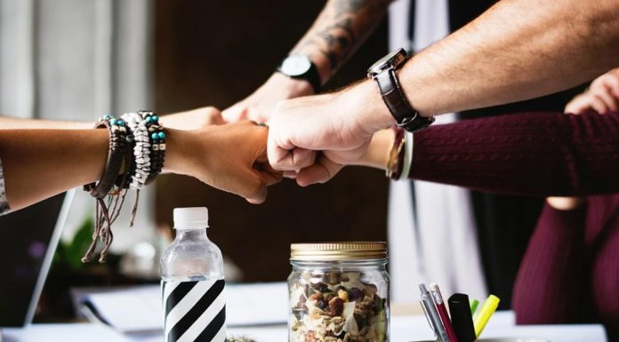 Zakaj ne bi smeli imeti vseh prijateljev iste starosti