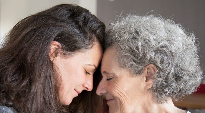 5 razlogov, zakaj se odrasli otroci distancirajo od staršev