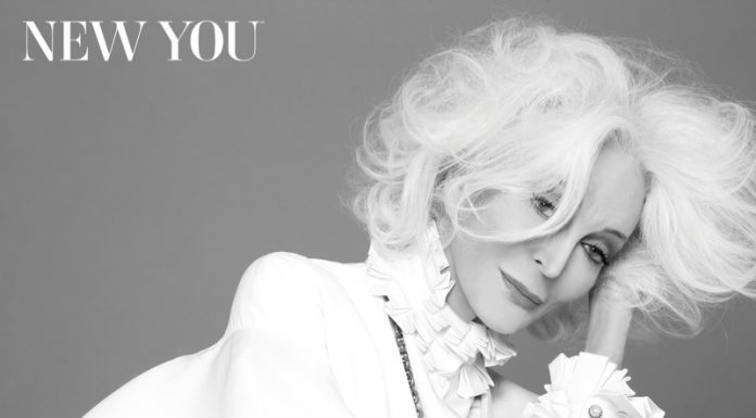 91-letna supermanekenka gola pozirala za revijo