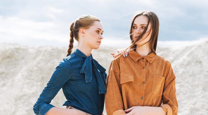 Kako nositi žensko srajco in izgledati elegantno? 3 nasveti za ženske