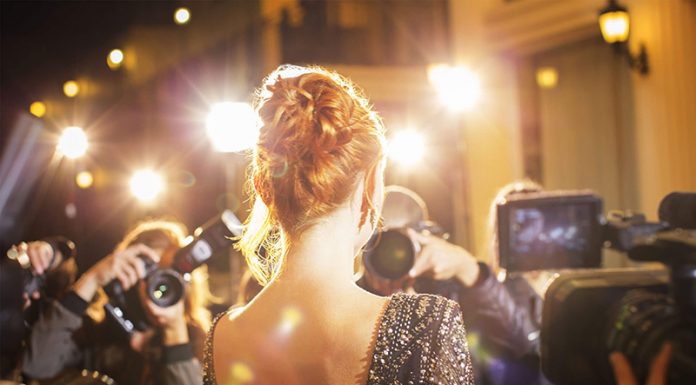 Študija: tisti, ki občudujejo zvezdnike in jim želijo biti podobni, so manj inteligentni