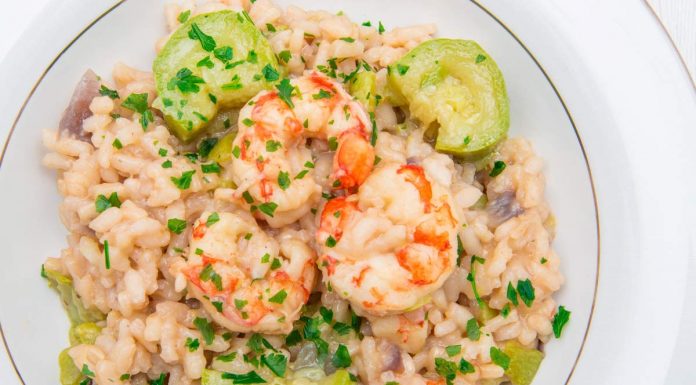 Recept: Rižota s kozicami in bučkami