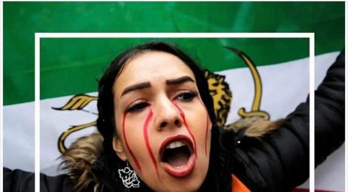 Iranski parlament v pozivu k usmrtitvi 15.000 protestnic