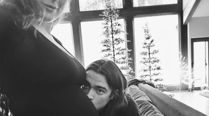 Demi Moore bo babica!