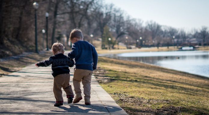 Znanost ugotavlja, da sinovi vplivajo na pospešeno staranje možganov