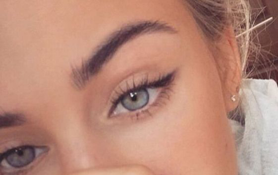 Neverjeten trik za nanašanje eyelinerja!