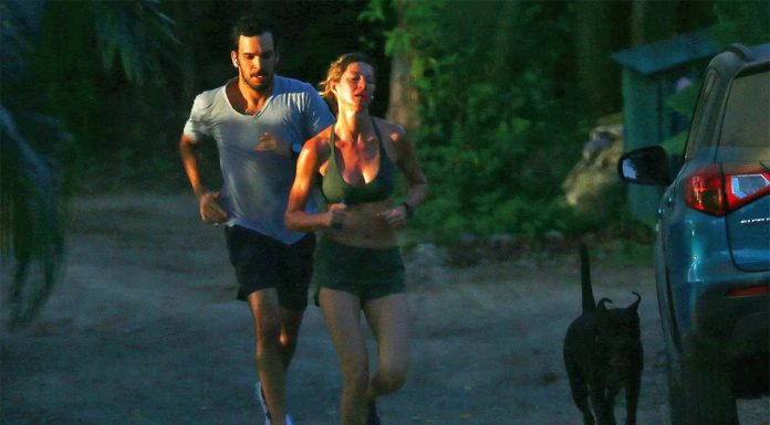 Je slavna manekenka le nekaj tednov po ločitvi že v objemu novega?