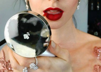 Rdeča šminka – odkrijte svoj odtenek