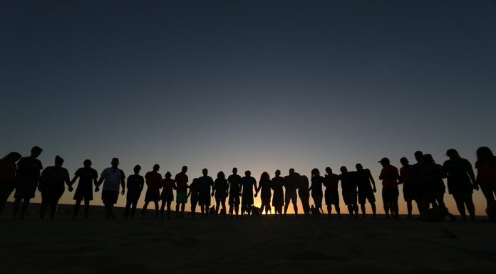 Ljudsko srečanje za izstop Slovenije iz svetovne zdravstvene organizacije; Hotel Mons, 18. 2. 2023