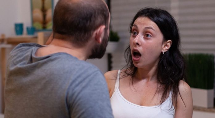 5 neumnih napak, ki se jim je treba izogniti pri reševanju zakonskih sporov prepir