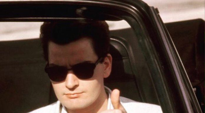 Charlie Sheen spregovoril o svoji bolezni in njeni stigmi