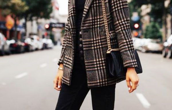 Za teh 6 spomladanskih poslovnih oblačil boste zagotovo dobile komplimente