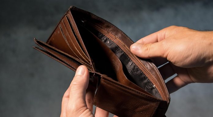 60-odstotno povišanje cen; manjšanje vsebine izdelkov in drugi prijemi trgovcev in proizvajalcev