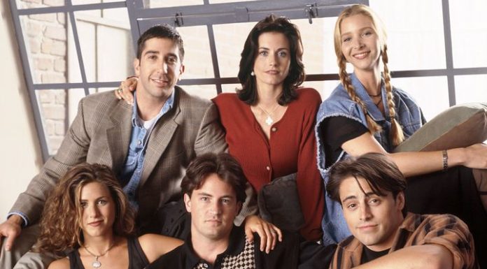 Današnjim generacijam je serija Prijatelji “žaljiva”, je razkrila Jennifer Aniston