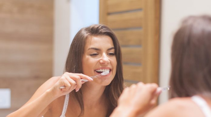 5 vsakodnevnih navad, za katere vam bodo zobje hvaležni