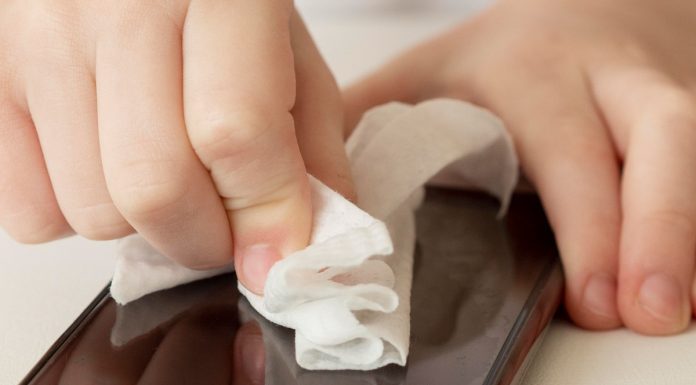 Kako pravilno očistiti telefon