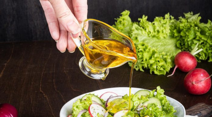 Univerzalni preliv za solato: ko ga boste poskusili, ga boste pripravljali zelo pogosto!