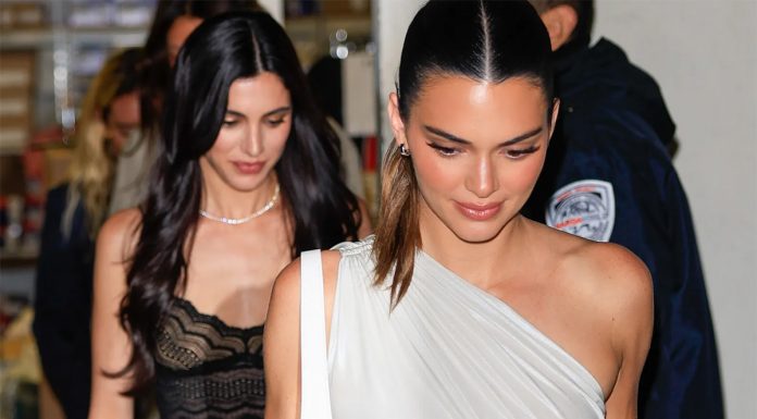 Kendall Jenner v Los Angelesu navdušila s (skoraj) belo mini obleko