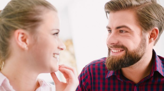 Kdaj “bele” laži prestopijo mejo in kako to prepoznati