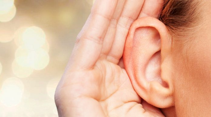 Kaj lahko najpogosteje povzroči izgubo sluha?