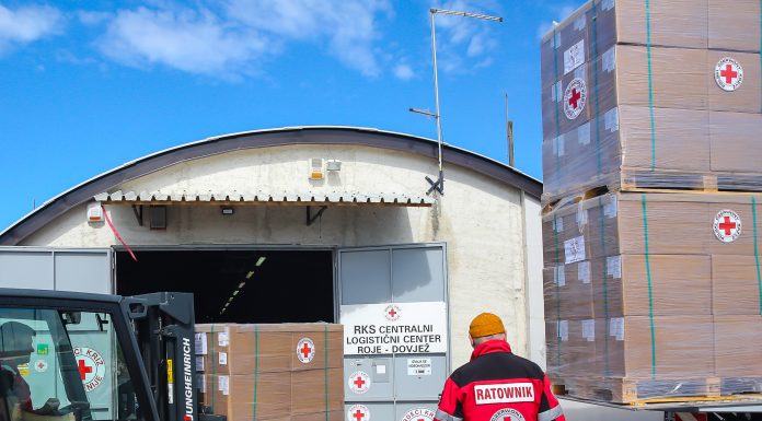 Včeraj prispela še dva kamiona humanitarne pomoči Rdečega križa Poljske