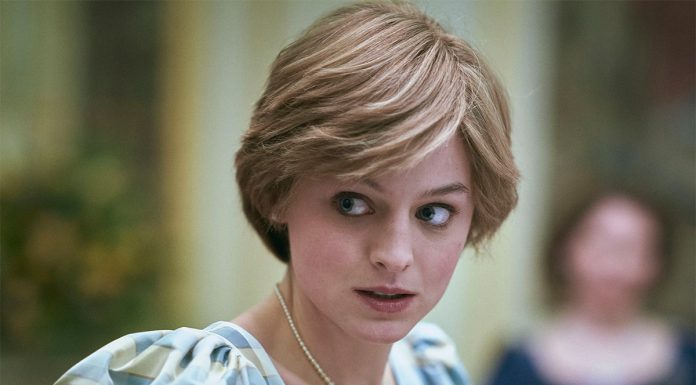 Na rdečo preprogo kar v spodnjicah