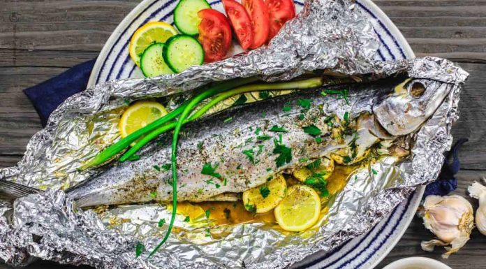 Recept: Skuša iz pečice po mediteransko