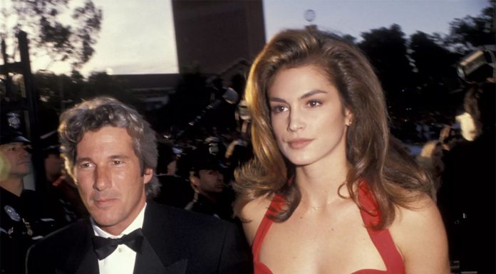 Cindy Crawford po desetletjih molka spregovorila o svojem odnosu z bivšim možem