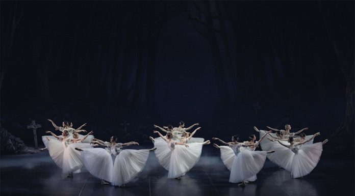 Vabljeni k ogledu romantične Giselle v koreografiji Joséja Carlosa Martíneza