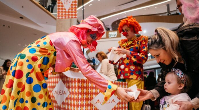 Nešteto mask in brezmejna pustna zabava v ALEJI, jutri pa v družbi Čukov!