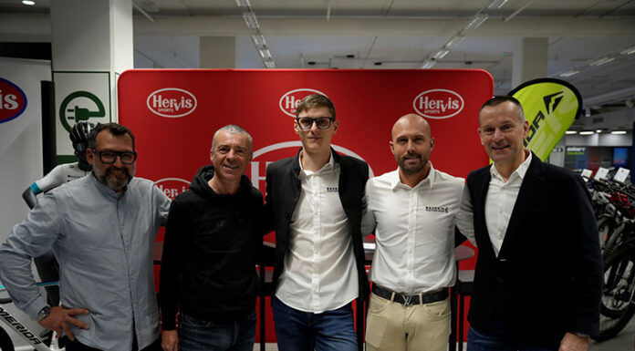 Matej Mohorič odprl kolesarko sezono v trgovini Hervis Citypark