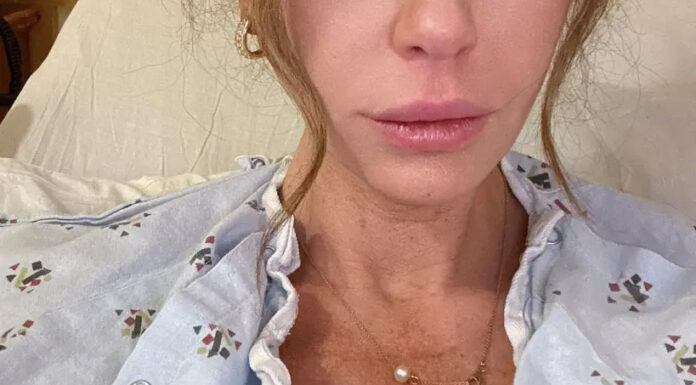 Objokana zvezdnica se je javila iz bolniške postelje