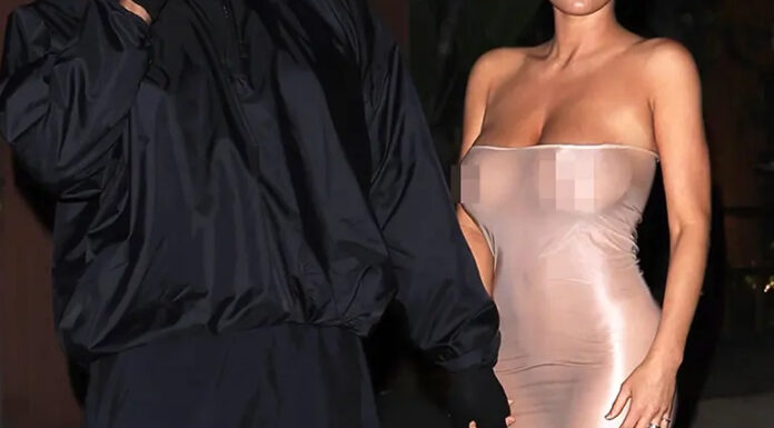 Žena zvezdnika, ki sta (že zdavnaj) izgubila kompas, ponovno na pol gola v javnosti