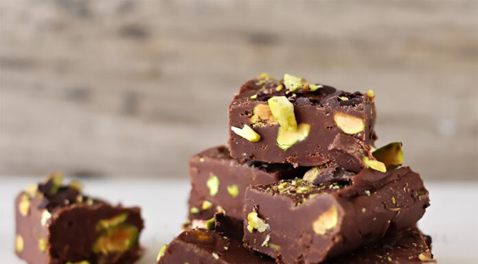 Recept: Čokoladno-pistacijev fudge