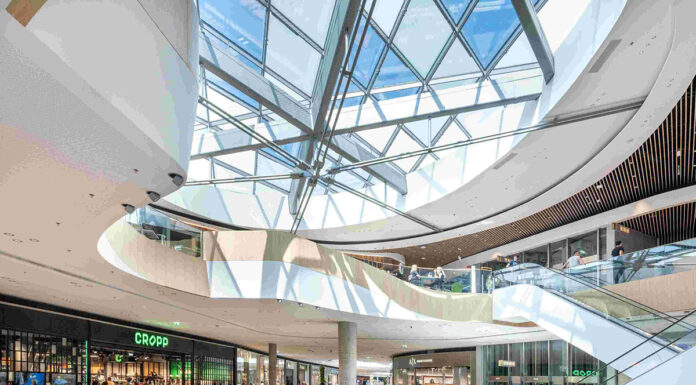 Bilanca 2023: SES-ove nakupovalne destinacije v Sloveniji krepijo svoj položaj