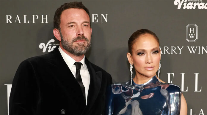 Vse kaže, da se Ben Affleck in Jennifer Lopez po le dveh zakona letih ločujeta