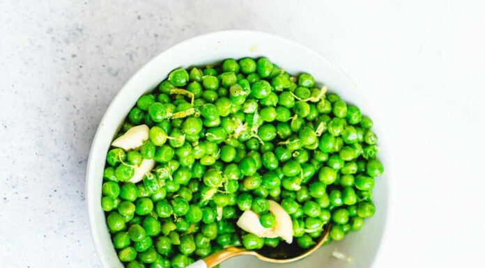 Recept: Grah s česnom in limonino lupino