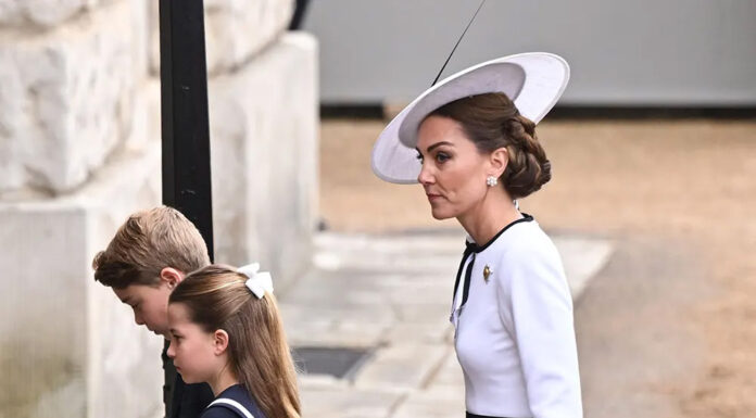To je bil razlog, da je Kate Middleton za svoj prvi letošnji izhod izbrala že nošeno obleko