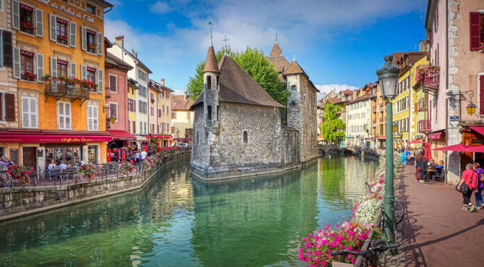 Ste naveličani Pariza? Potem obiščite ta 4 francoska mesta