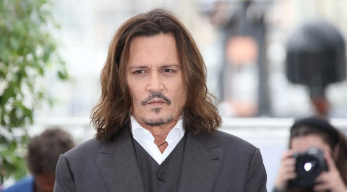 61-letni Johnny Depp se videva z 28-letno manekenko
