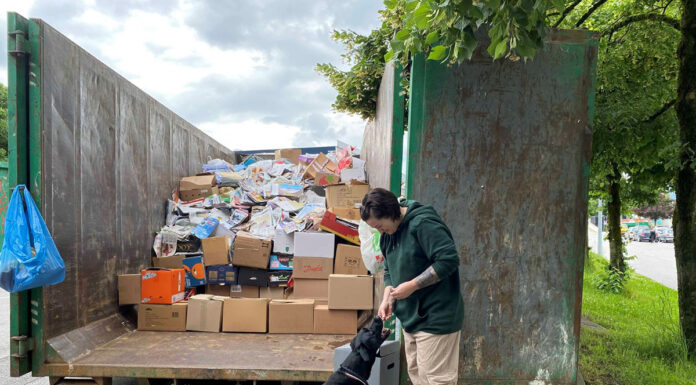 To soboto zbiranje starega papirja v Centru Vič za dobrodelne namene