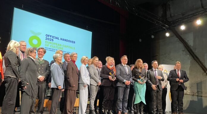 Na primopredajni slovesnosti Nova Gorica in Gorica uradno prejeli naziv Evropska prestolnica kulture