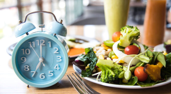 Zgodnje ali pozno okno postenja: ali je eno učinkovitejše od drugega?