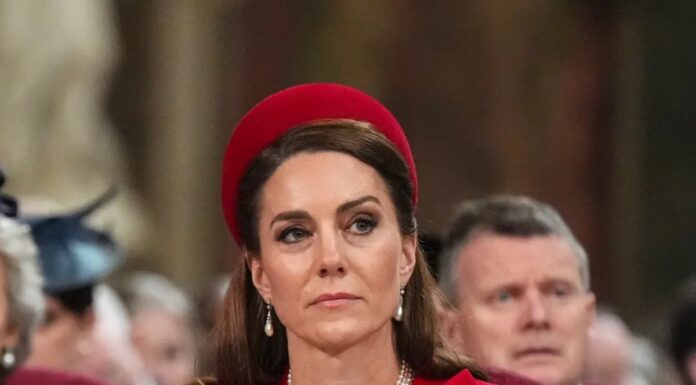 Kate Middleton ima “četrtega otroka”