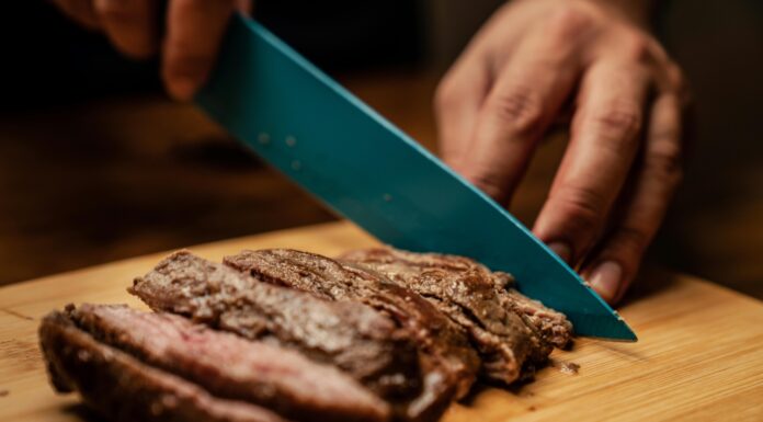 Nepričakovana povezava med uživanjem rdečega mesa in dolžino telomerov